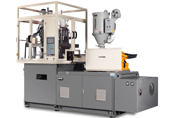 Injection Stretch Blow Molding Machine (4 estações)